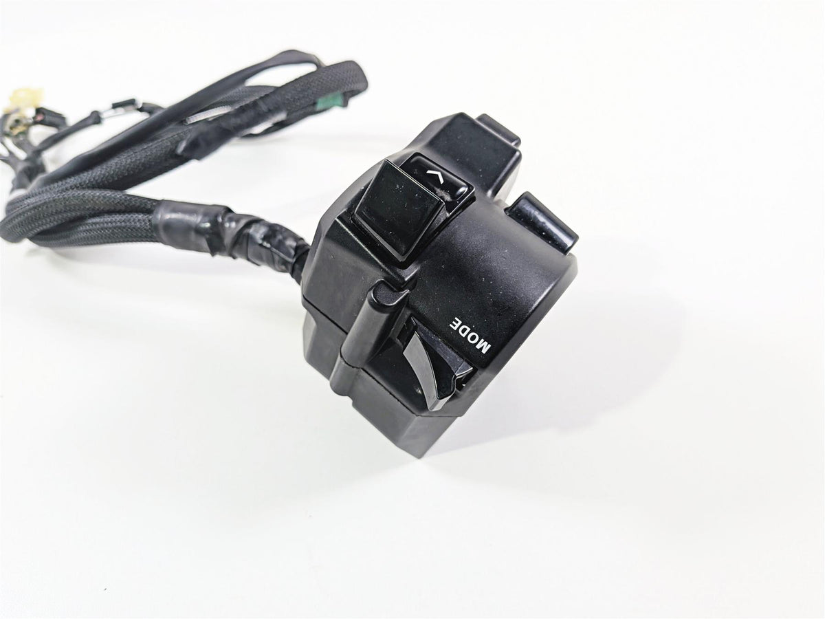 2023 Yamaha MT10 MTN1000 Left Hand Control Switch Cruise BGG-83954-00-00 {{ shop.shopifyCountryName }} - Mototech271