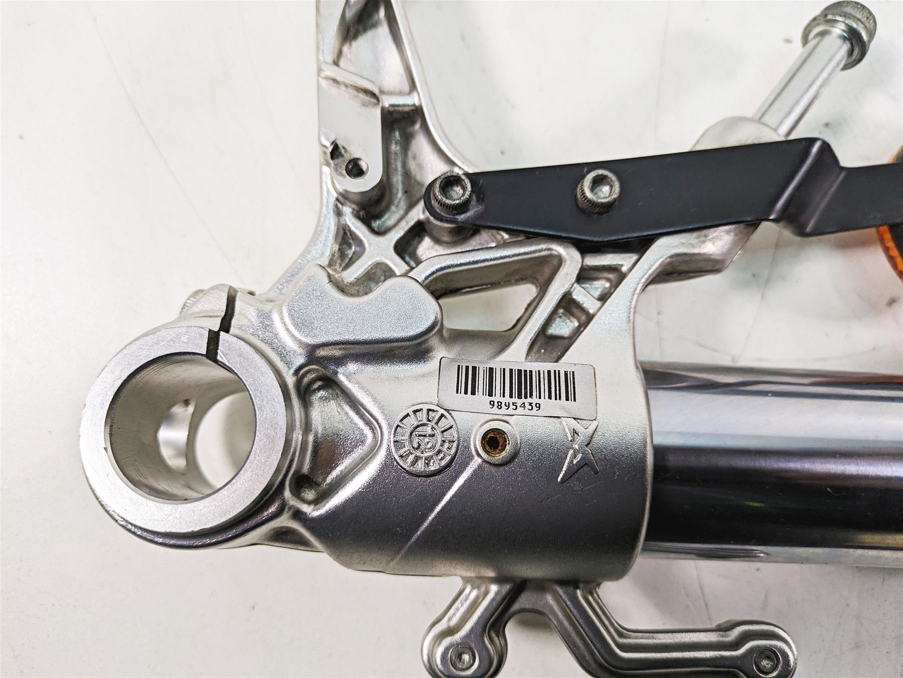 2013 MV Agusta F3 675 ERA Straight Marzocchi Front Fork Leg Set 8000B7130 {{ shop.shopifyCountryName }} - Mototech271