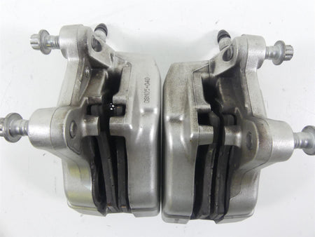 2009 Harley FLHTCU SE4 CVO E-Glide Front Brake Caliper Set 42938-08 42939-08 {{ shop.shopifyCountryName }} - Mototech271