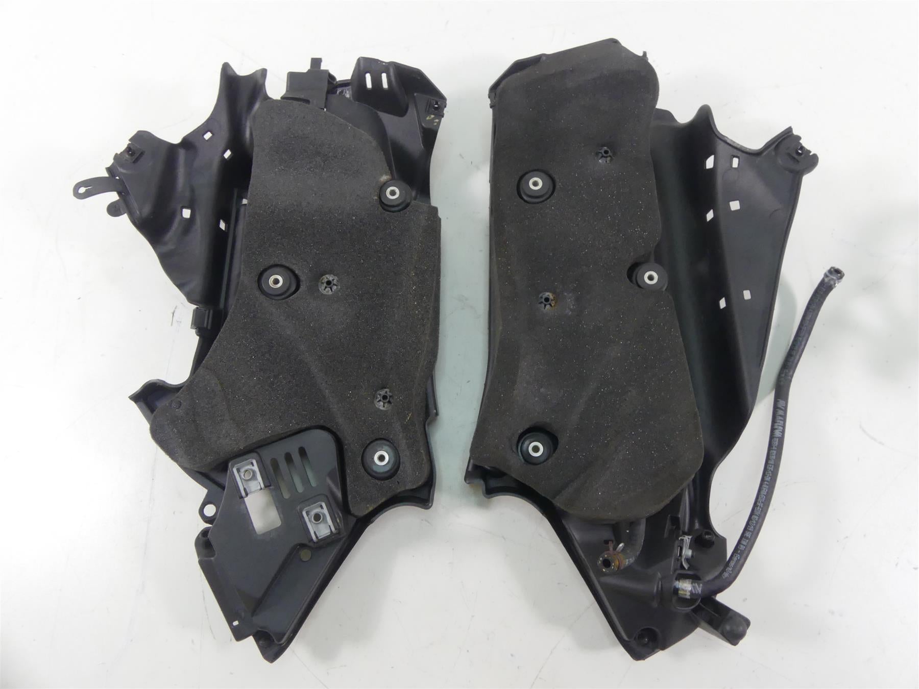 2020 Ducati Panigale V2 Battery & Electrical Holder Set 829PA541B 46017032A {{ shop.shopifyCountryName }} - Mototech271