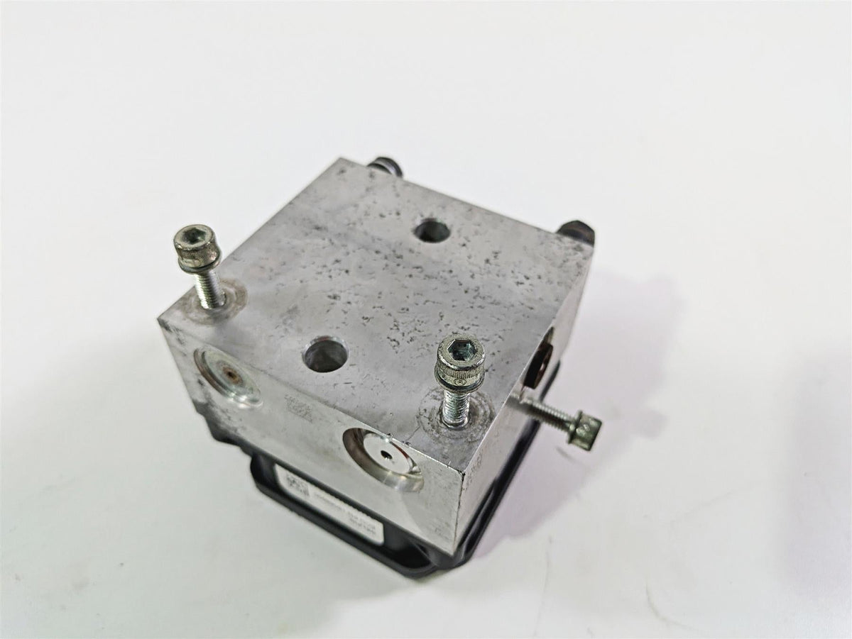 2010 Harley Touring FLHTK Electra Glide Abs Brake Pump Unit Module 40601-08A {{ shop.shopifyCountryName }} - Mototech271