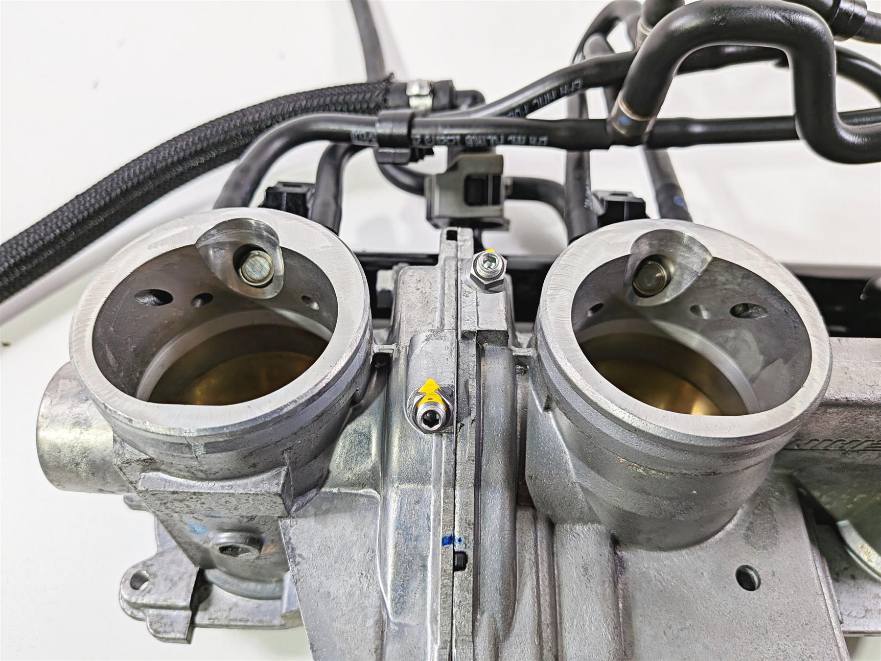 2022 Triumph Tiger 900 GT Pro Keihin Throttle Body Fuel Injection Set T1243400 {{ shop.shopifyCountryName }} - Mototech271