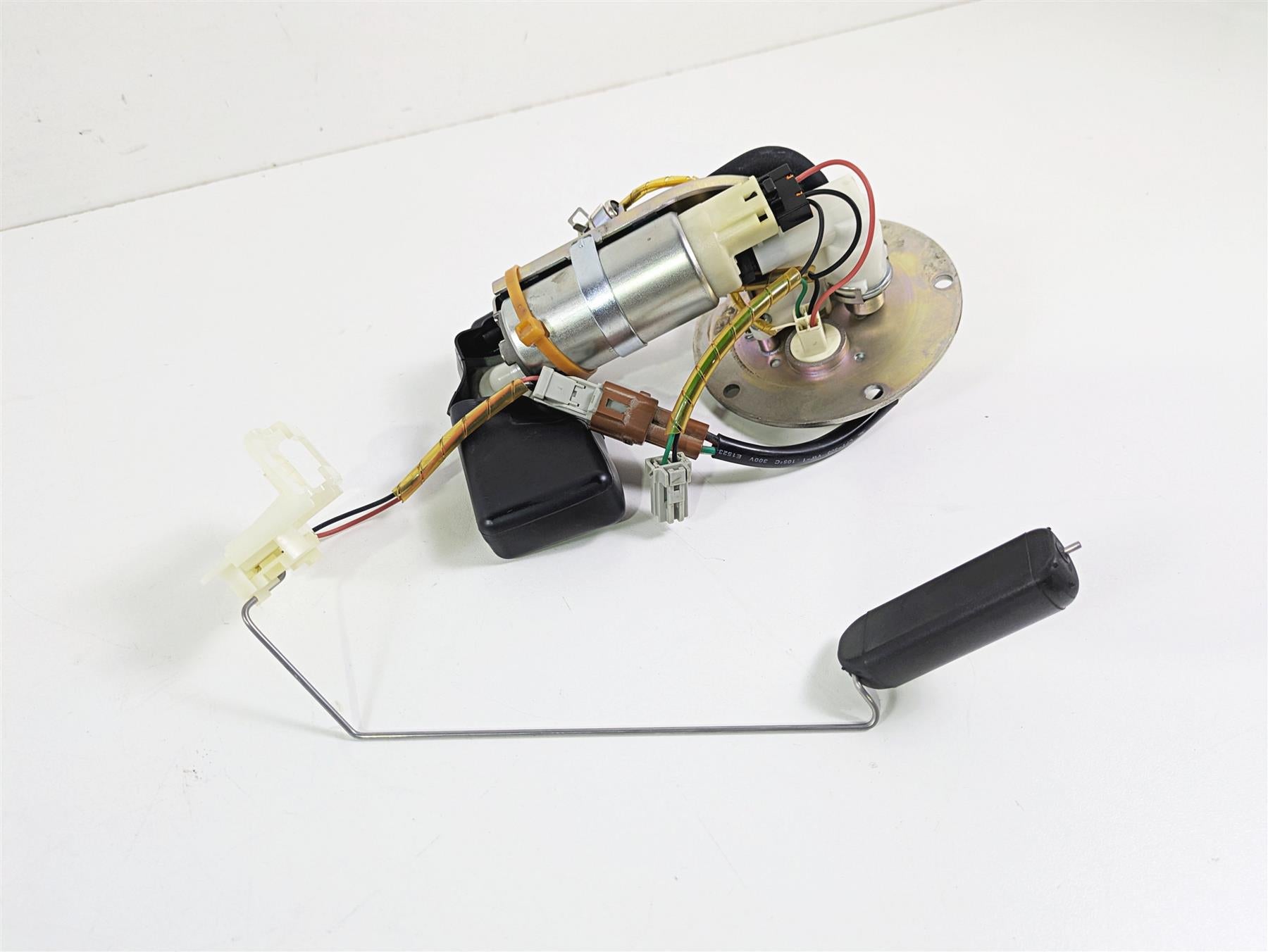 2019 Suzuki M109R VZR1800 Boulevard Fuel Gas Petrol Pump & Sender 15100-48G11 {{ shop.shopifyCountryName }} - Mototech271