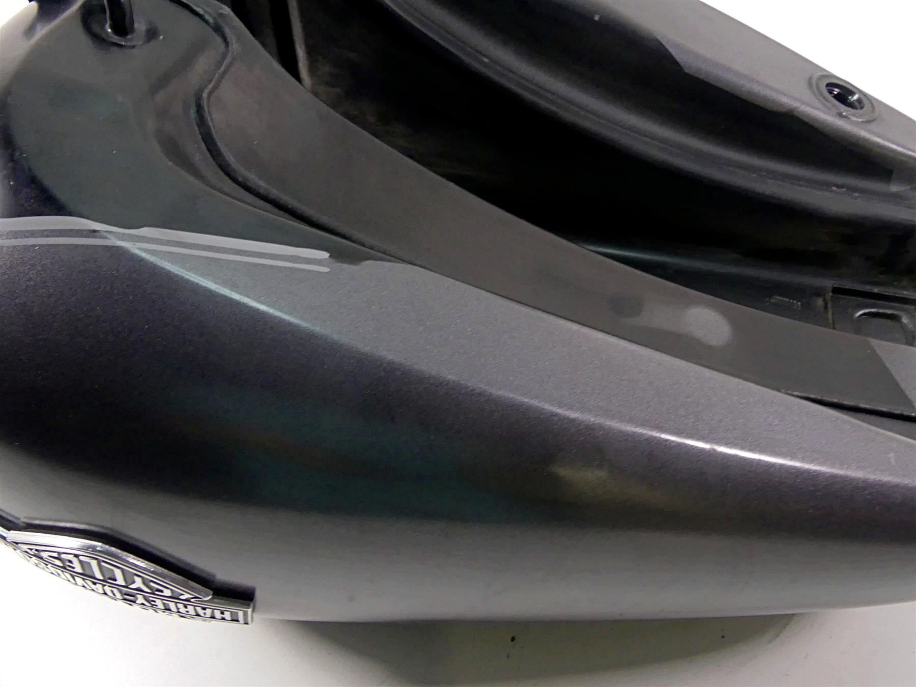 2016 Harley Softail FLS Slim Fuel Gas Petrol Tank Reservoir - No Dent 61625-11 {{ shop.shopifyCountryName }} - Mototech271