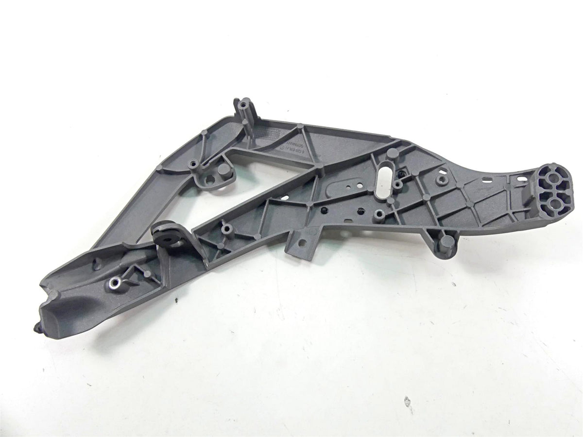 2014 BMW R1200GS K50 Front Right Panel Carrier Stay Bracket - Read 46638528674 {{ shop.shopifyCountryName }} - Mototech271