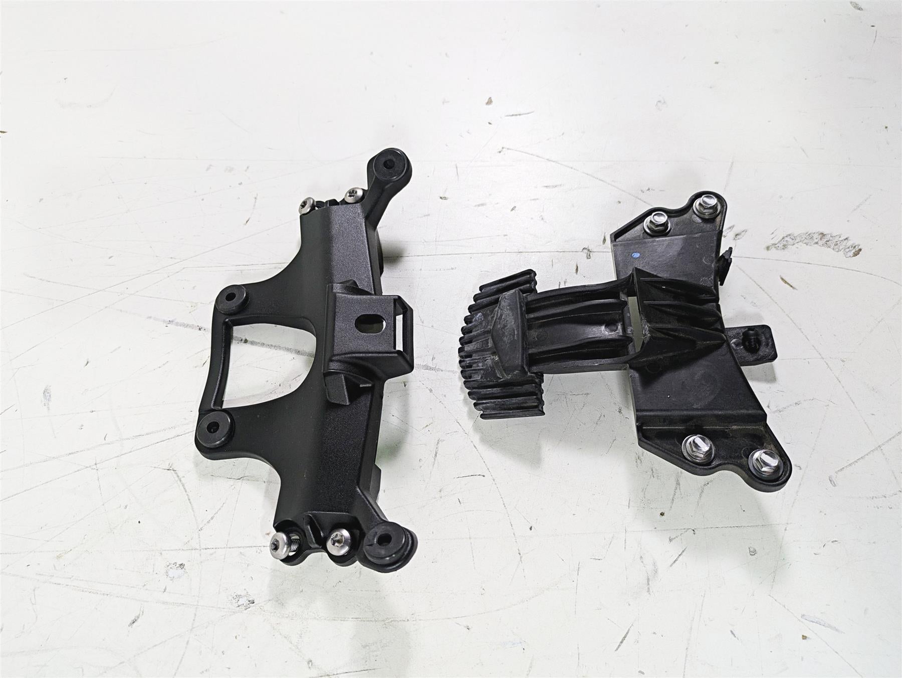2020 Triumph Daytona 765 Moto2 Rear Seat Mount Bracket Holder Set T2070164 {{ shop.shopifyCountryName }} - Mototech271