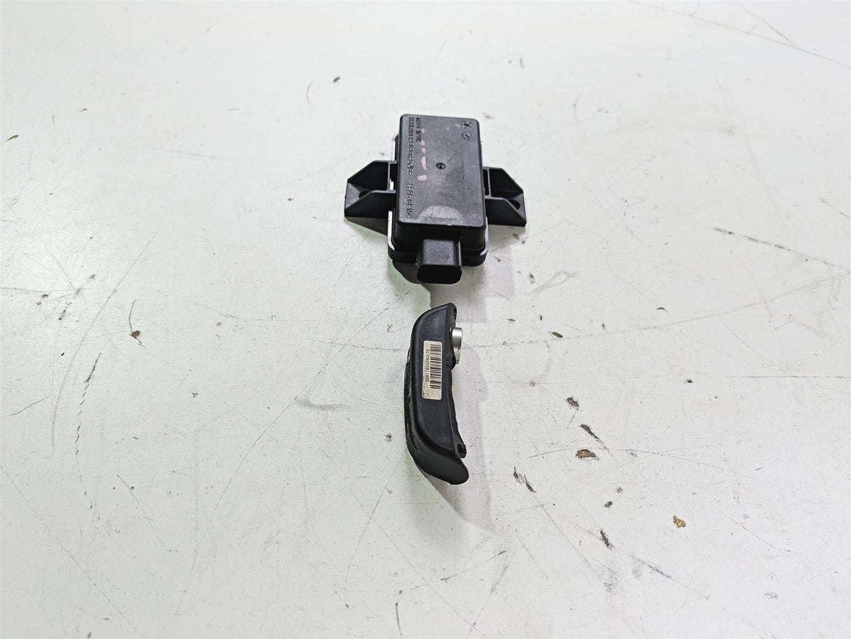 2015 BMW K1600 GT K48 RDC Tire Pressure Module & Rear Sensor 65758546222 {{ shop.shopifyCountryName }} - Mototech271