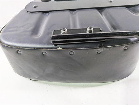 2004 Harley Softail FLSTF Fat Boy Left Side Saddlebag + Mount 90452-04 {{ shop.shopifyCountryName }} - Mototech271