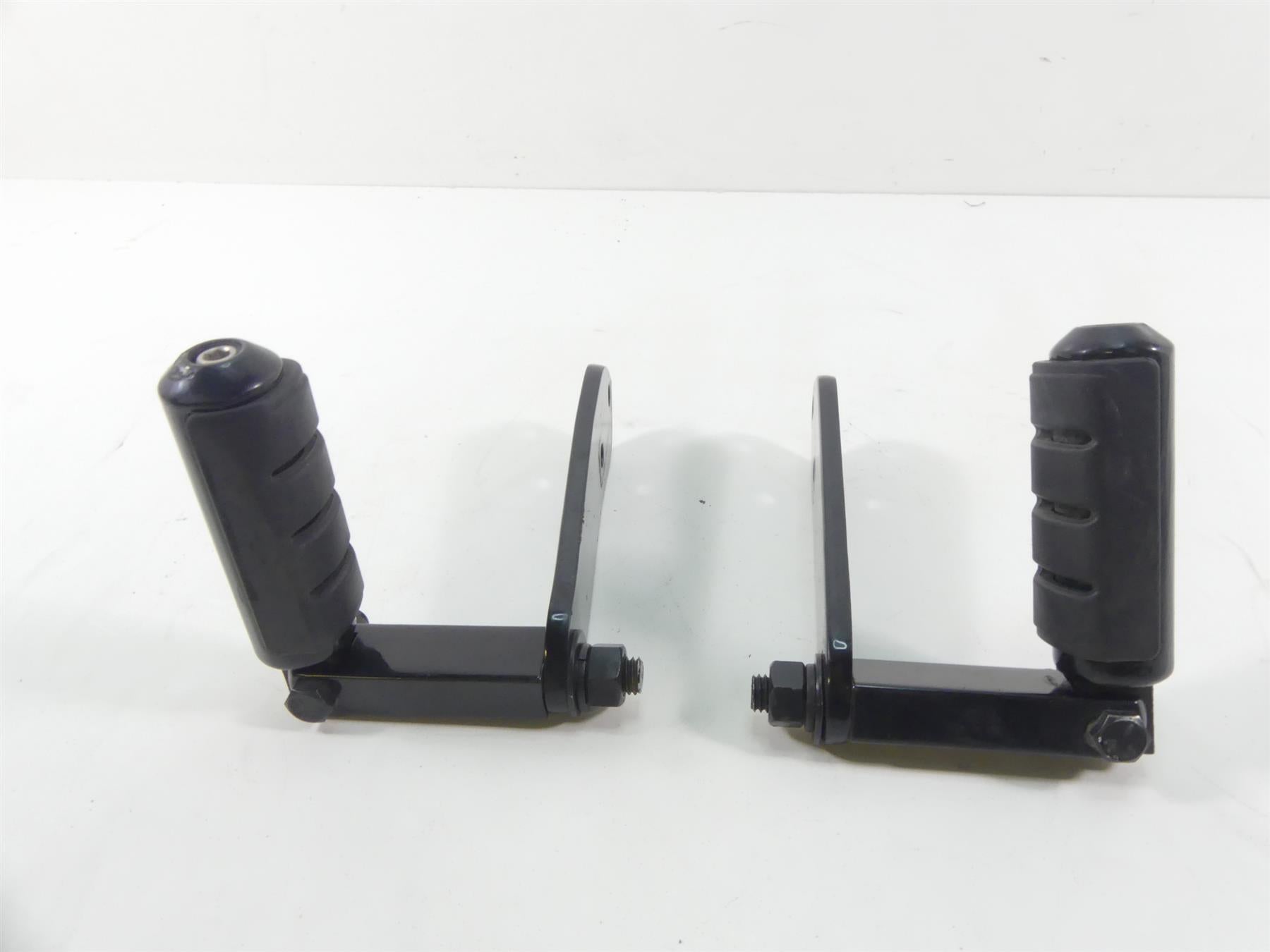 2017 Harley Dyna FXDB Street Bob Front Highway Foot Peg Rest Set {{ shop.shopifyCountryName }} - Mototech271