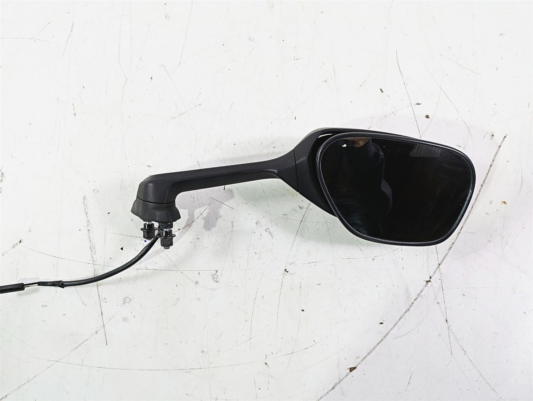 2016 Suzuki GSXR1000 Right Rear View Mirror Turn Signal Blinker 56500-47H01 {{ shop.shopifyCountryName }} - Mototech271