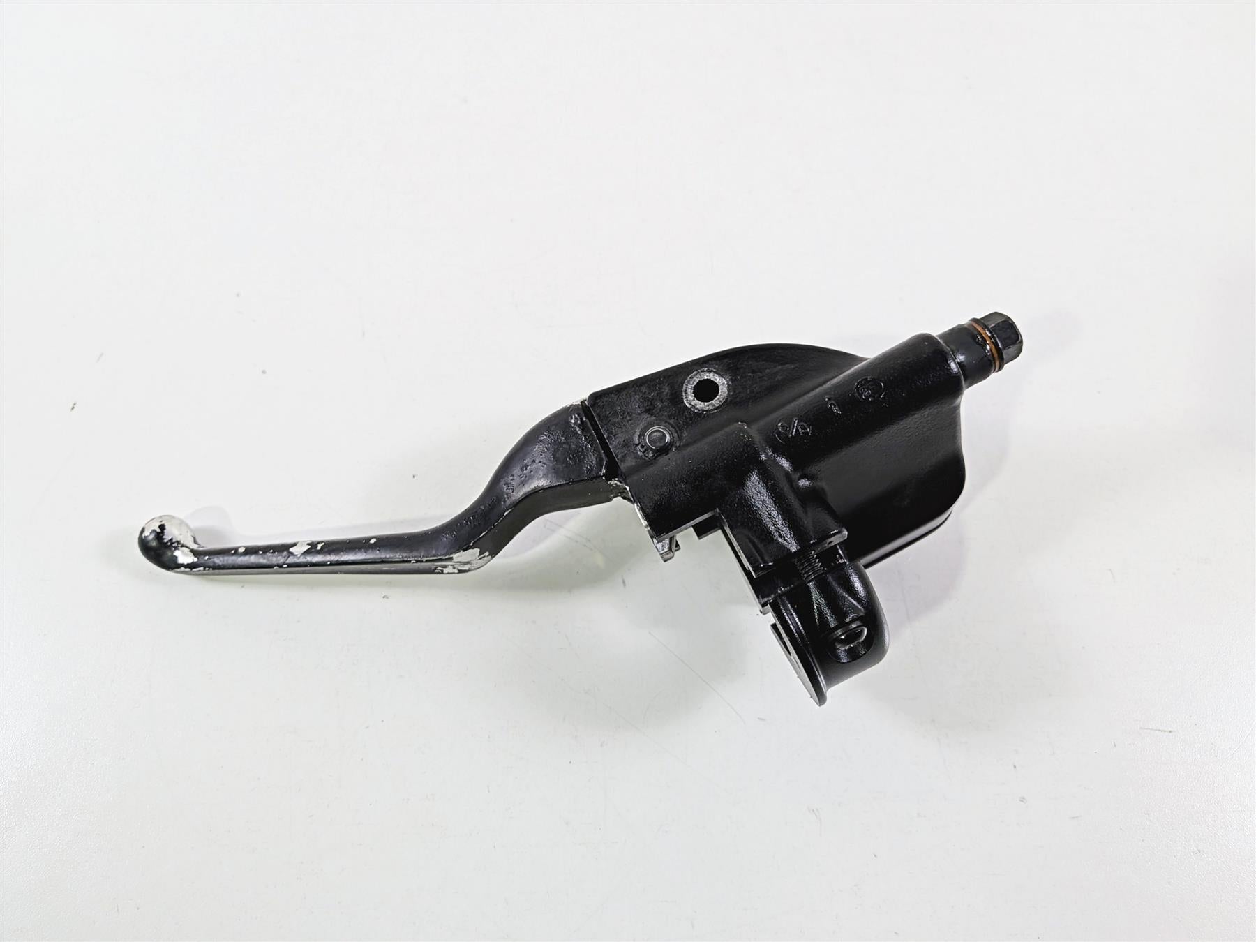 2022 Harley Softail FXLRST Low Rider Front Brake Master Cylinder 5/8" 41700492 {{ shop.shopifyCountryName }} - Mototech271
