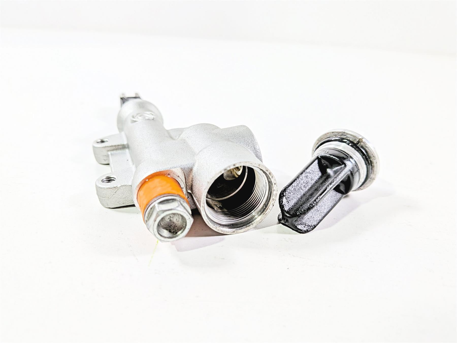 2014 Aprilia RSV4 RR Factory Rear Brembo Brake Master Cylinder B044586 {{ shop.shopifyCountryName }} - Mototech271