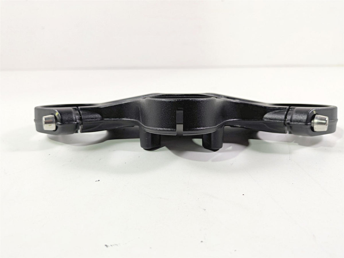 2017 Aprilia RSV 1100 Tuono V4 Factory Upper Triple Tree Clamp - Read 2B003976 {{ shop.shopifyCountryName }} - Mototech271