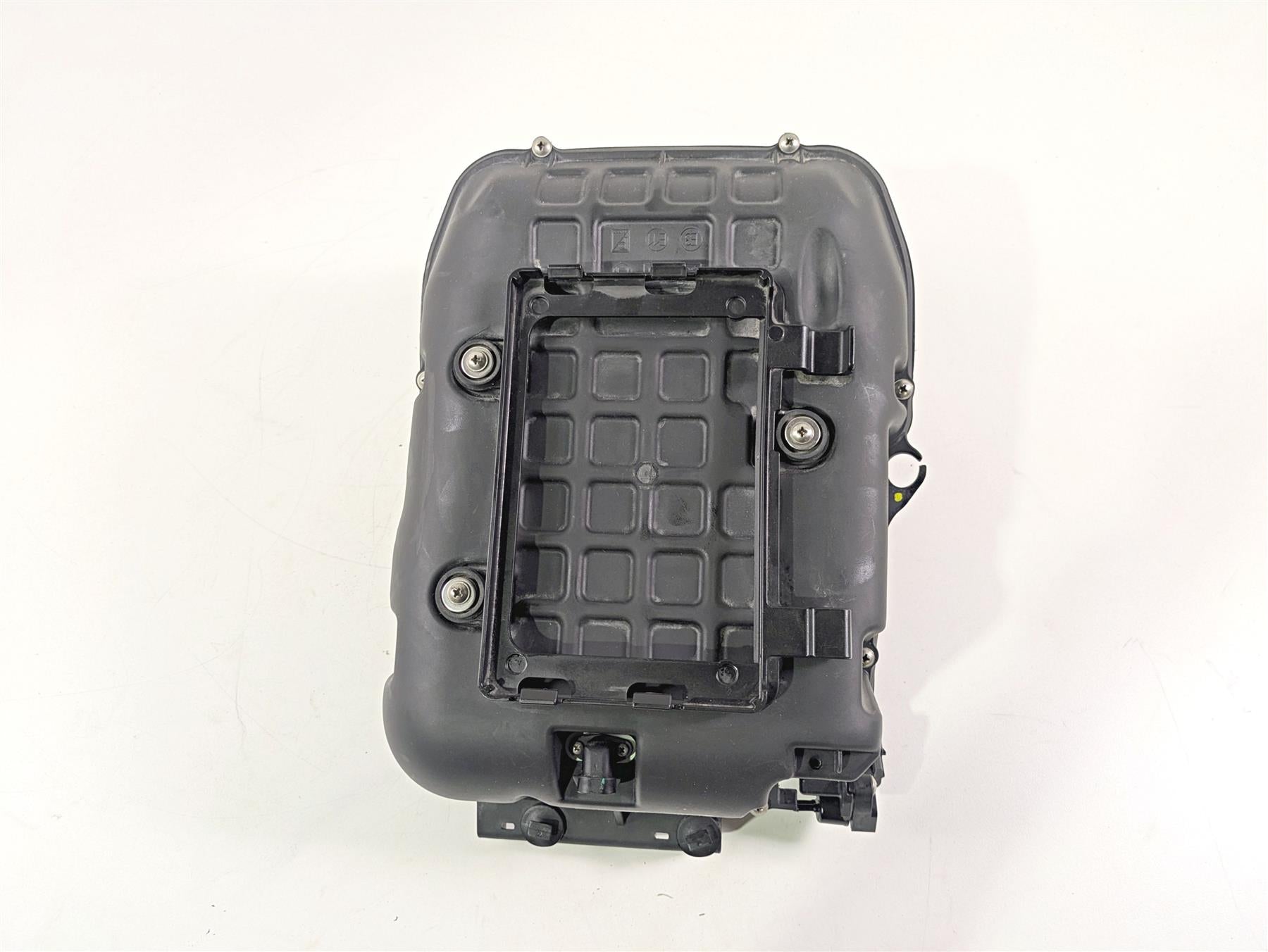 2017 Aprilia RSV 1100 Tuono V4 Factory Air Box Cleaner & Velocity Stacks 858931 {{ shop.shopifyCountryName }} - Mototech271