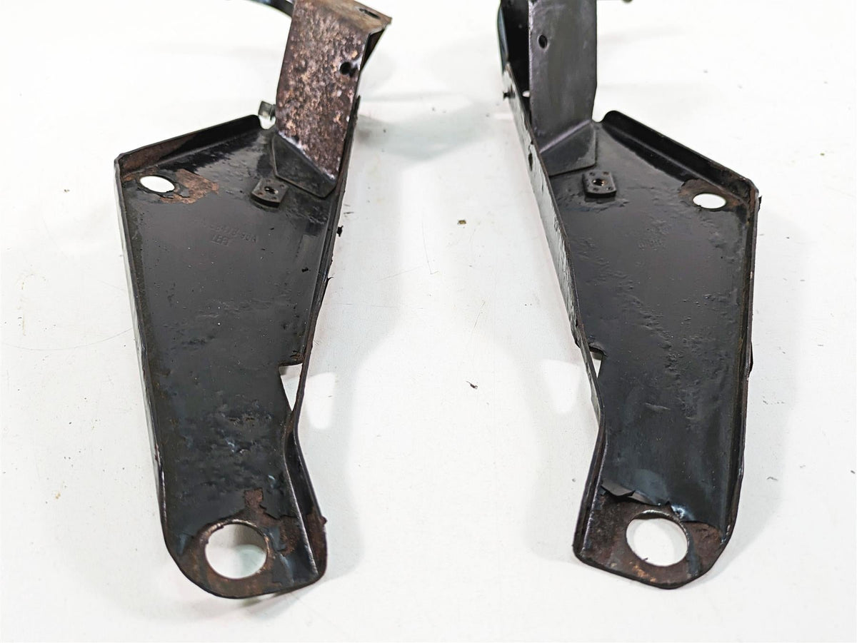 2005 Harley Touring FLHTCUI Electra Glide Front Nose Fairing Mounts Set 58478-96 {{ shop.shopifyCountryName }} - Mototech271