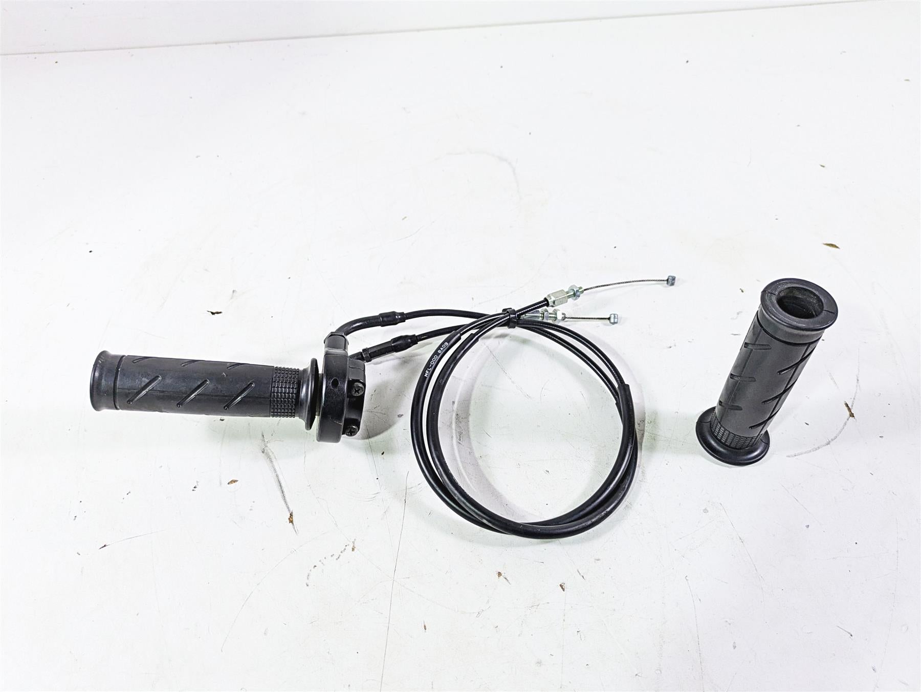 2008 Honda CBR1000RR SC59 Right Hand Throttle Grip & Cables Set 53140-MCF-305 | Mototech271