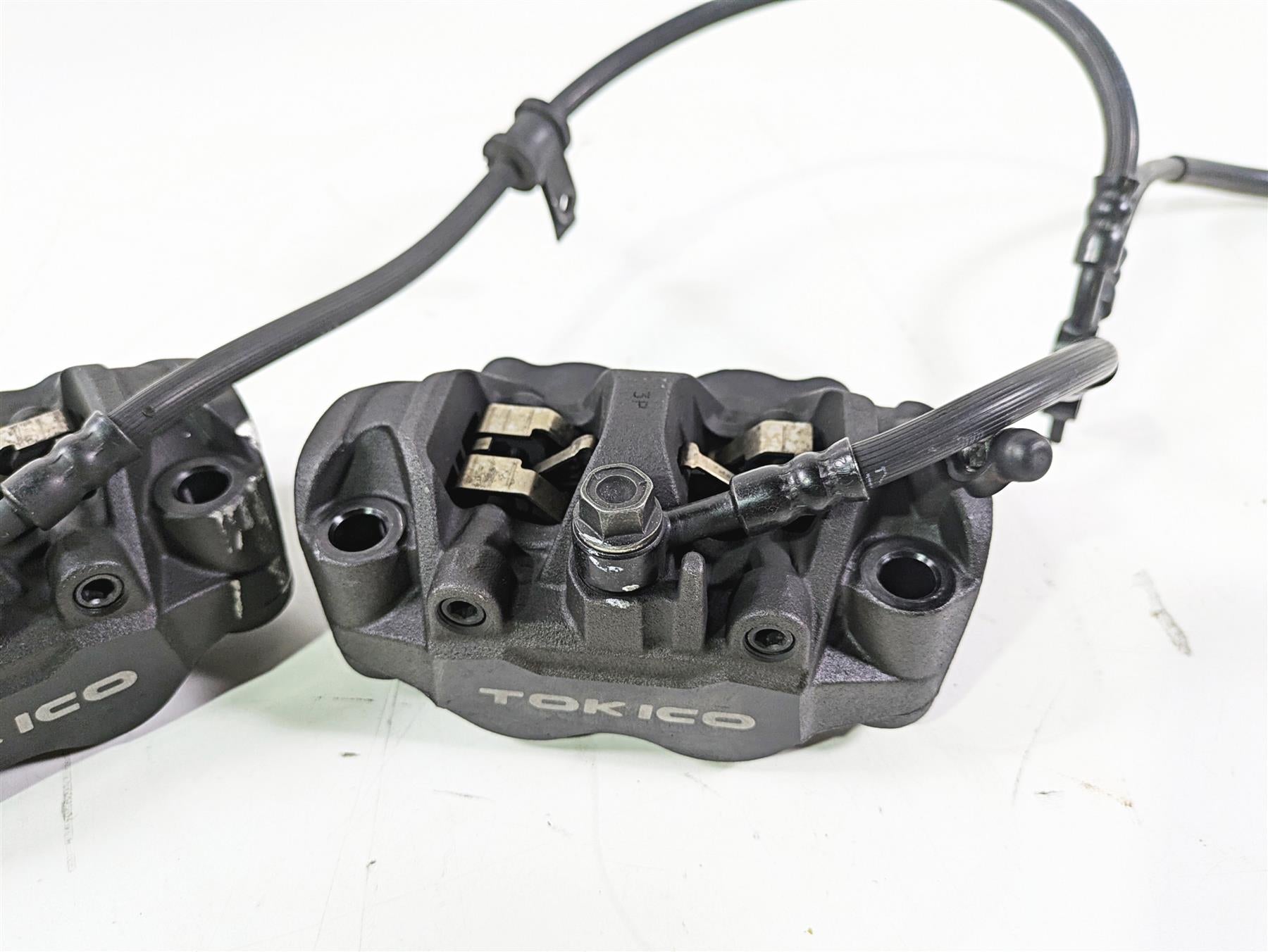 2017 Honda CBR600RR Tokico Front Brake Caliper 108mm 45150-MFL-881 45250-MFL-881 {{ shop.shopifyCountryName }} - Mototech271