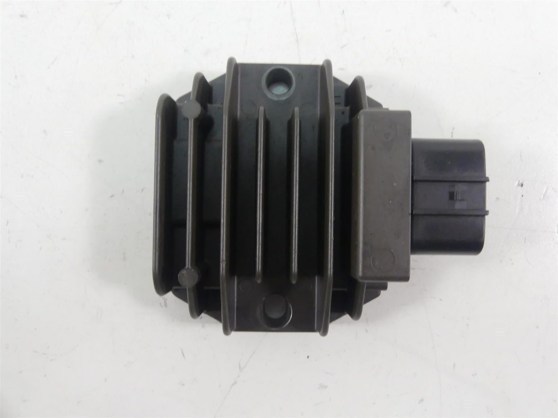 2016 KTM 1290 Superduke R Rectifier Voltage Regulator 60311034000 FH022AA {{ shop.shopifyCountryName }} - Mototech271