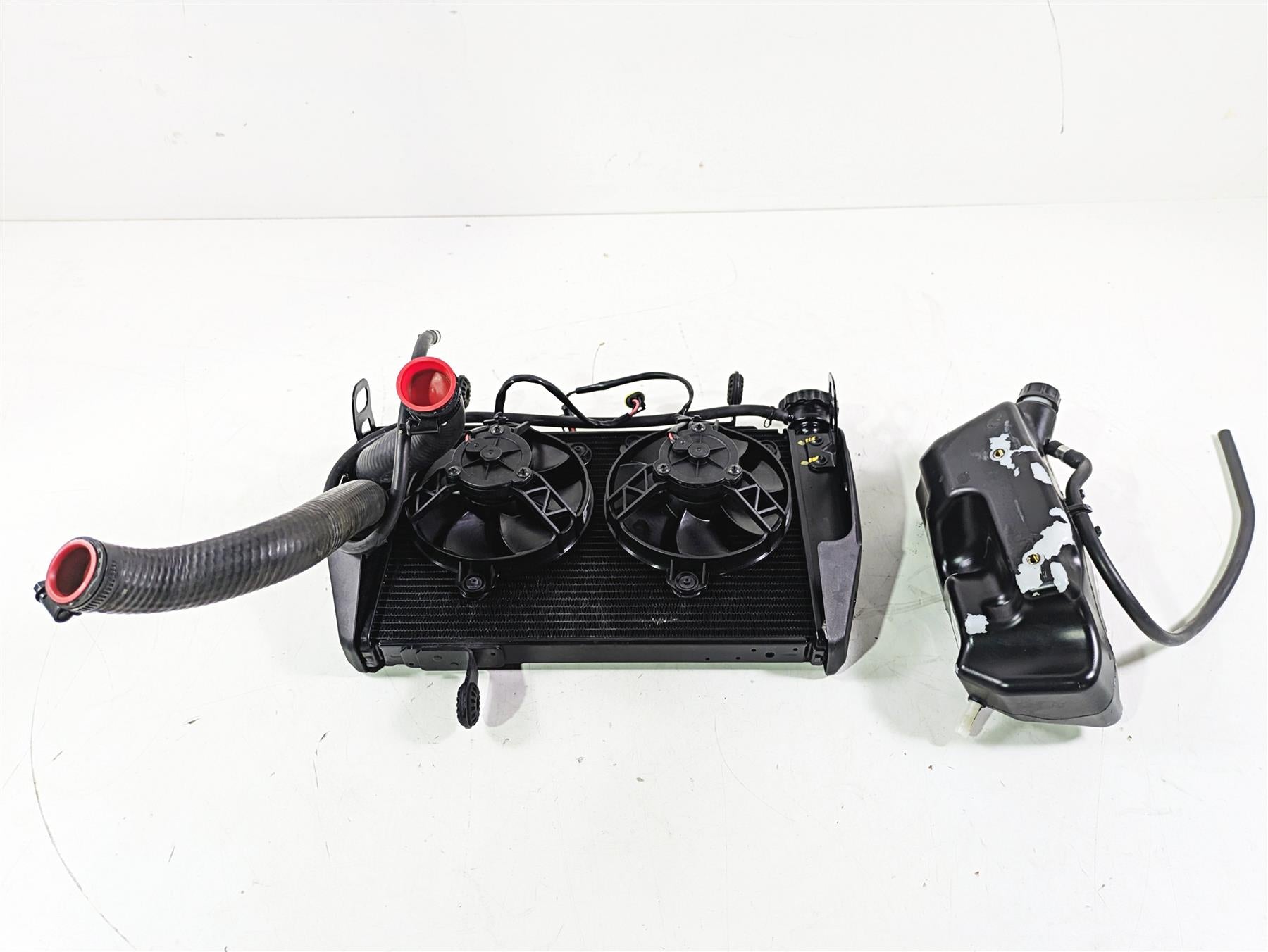 2018 Ducati Hypermotard 939 SP Radiator Fans Reservoir Hoses Set 54840981D | Mototech271