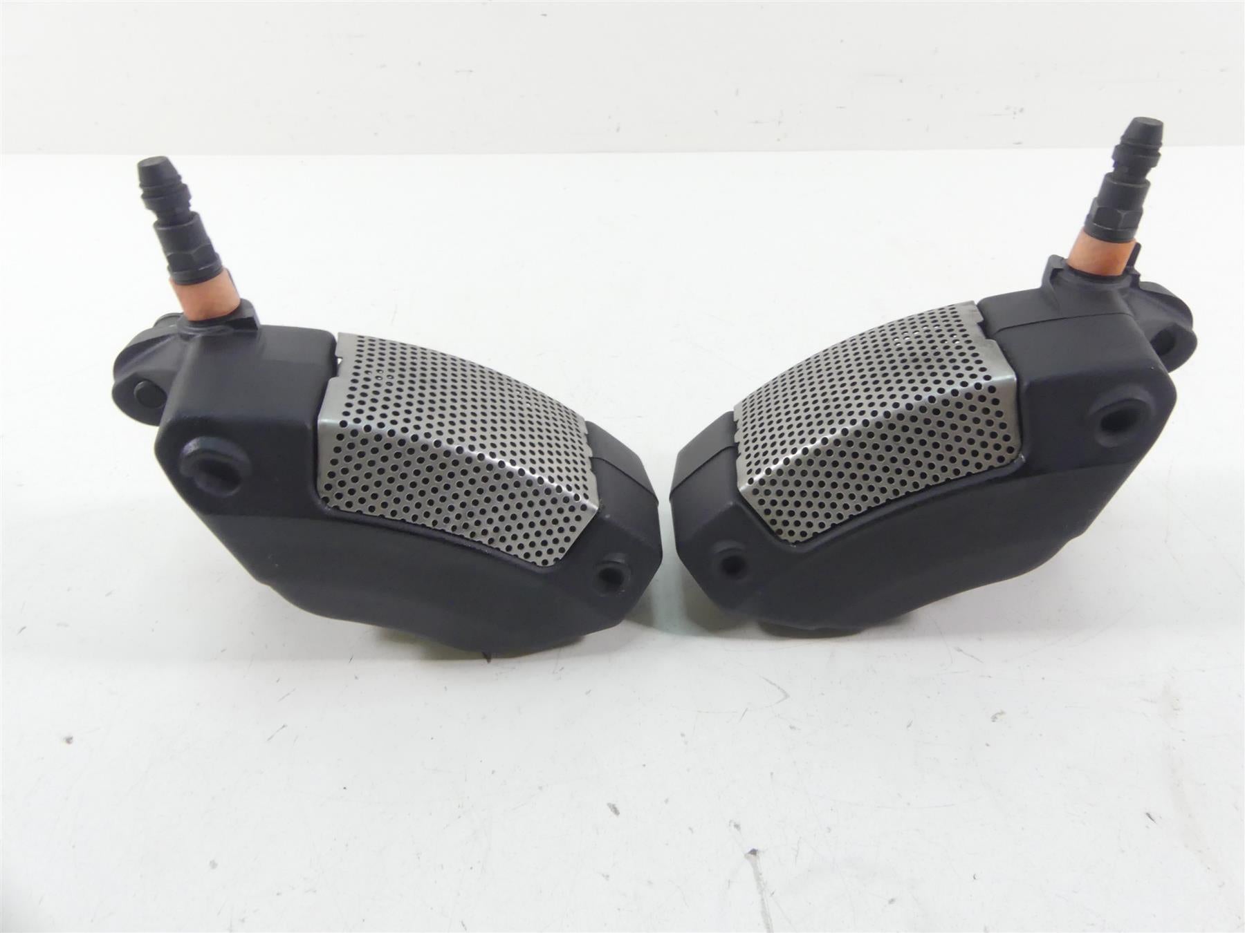 2017 Harley Touring FLHTKL Electra Glide Front Brake Caliper Set 43027-08 {{ shop.shopifyCountryName }} - Mototech271
