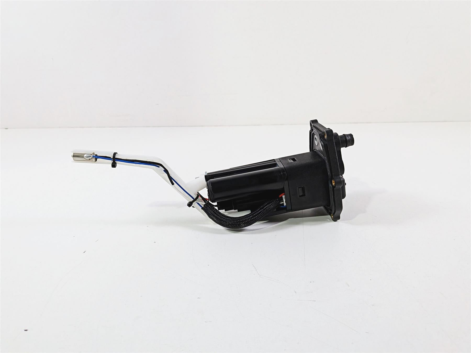 2016 Ducati Hypermotard 939 SP Fuel Gas Petrol Pump - Tested 16024281A-Mototech271