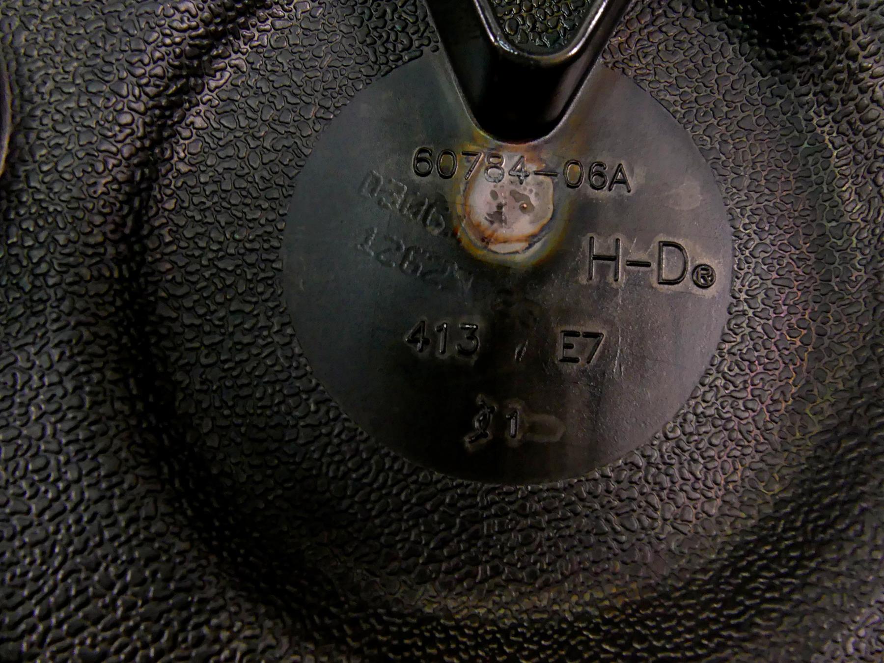 2013 Harley Softail FLSTFB Fat Boy Lo Outer Primary Drive Clutch Cover 60784-06A {{ shop.shopifyCountryName }} - Mototech271