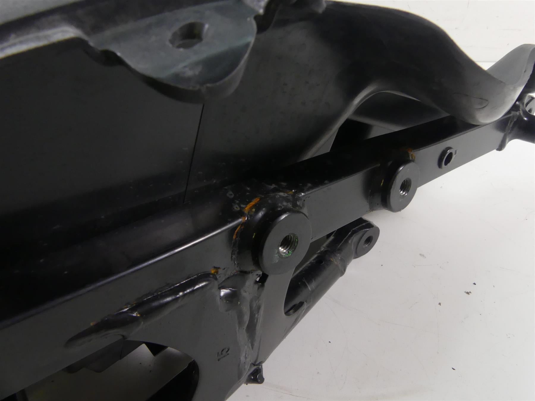 2020 Suzuki GSX1300 R Hayabusa Subframe Sub Frame Plate Holder -Read 41200-15H13 {{ shop.shopifyCountryName }} - Mototech271