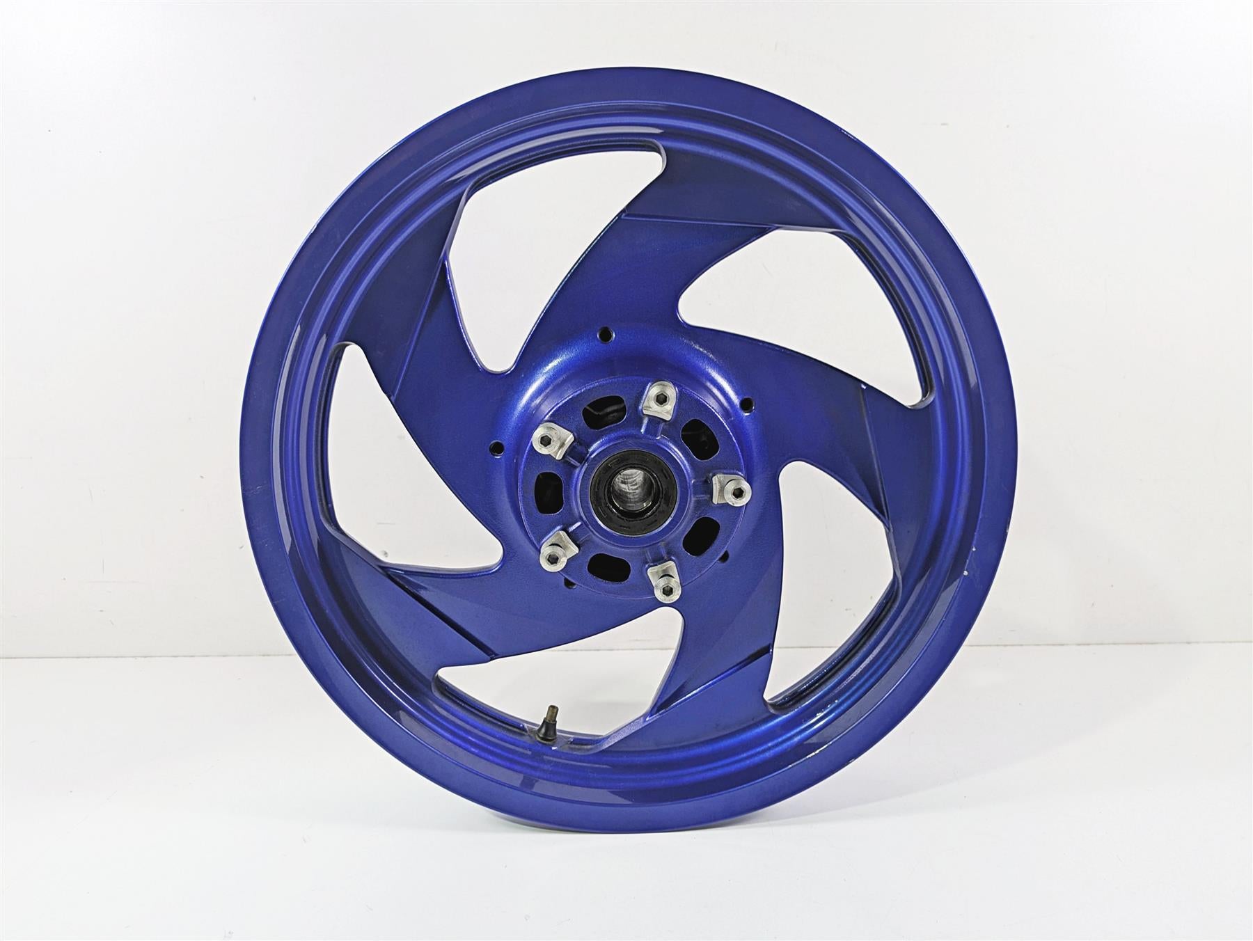 2019 Suzuki M109R VZR1800 Boulevard Front Wheel Rim 18x3.5 READ 54111-48G10 {{ shop.shopifyCountryName }} - Mototech271
