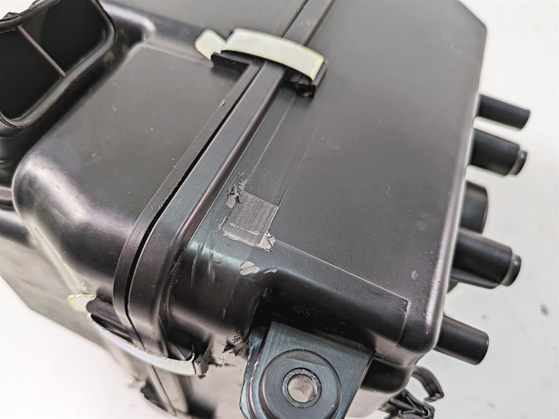 2020 Moto Guzzi V85 TT Adventure Air Box Cleaner Breather Filter 2B004460 {{ shop.shopifyCountryName }} - Mototech271