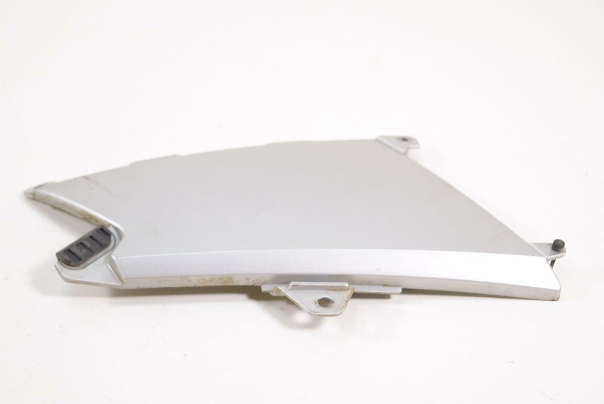 2012 BMW R1200 GS K25 Between Leg Side Cover Fairing Right 7706282 {{ shop.shopifyCountryName }} - Mototech271