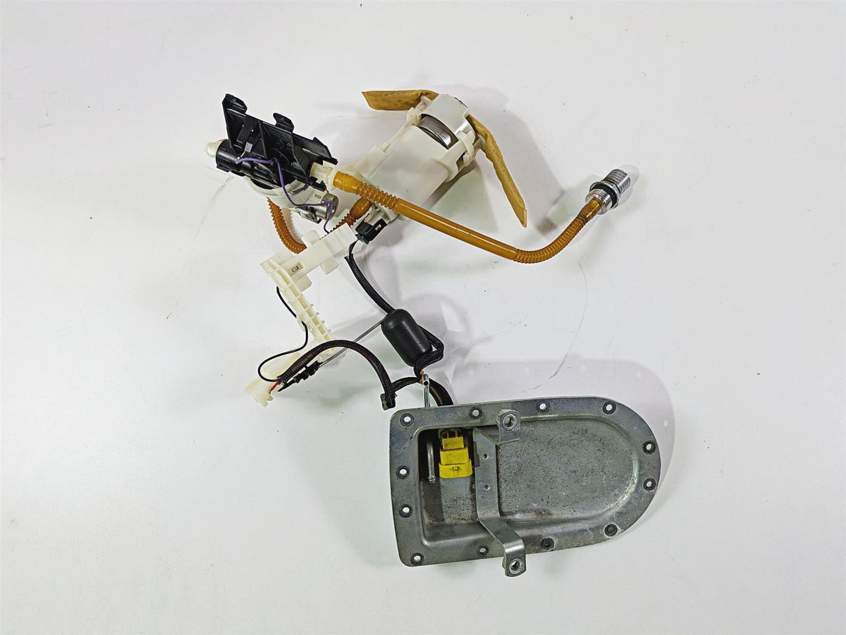 2011 Harley FXDC Dyna Super Glide Fuel Gas Petrol Pump & Level Sender 75218-04D {{ shop.shopifyCountryName }} - Mototech271