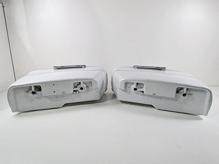2006 Yamaha XVZ1300 Royal Star Left Right Saddle Bag Set White 4XY-Y2843-2H-P2 {{ shop.shopifyCountryName }} - Mototech271