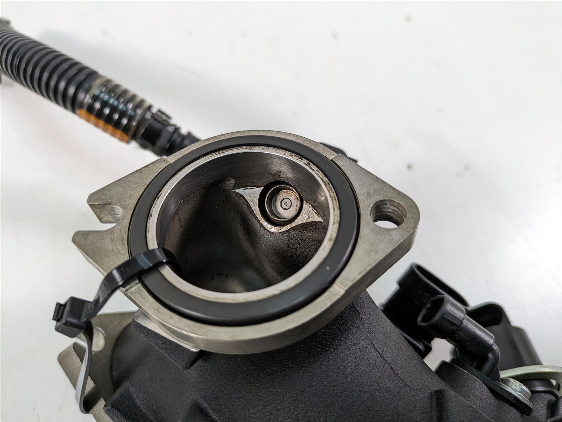 2006 Harley Touring FLHTCUI Electra Glide Throttle Body Fuel Injection 27600-06 {{ shop.shopifyCountryName }} - Mototech271