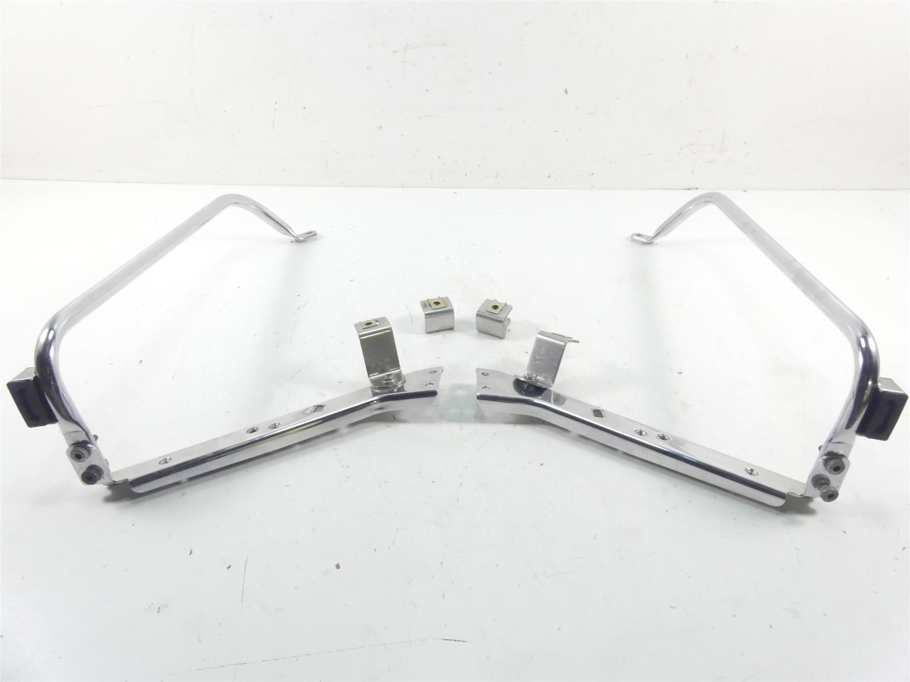 2005 Harley Touring CVO FLHTCSE Electra Glide Saddlebag Guard Holders 49207-04