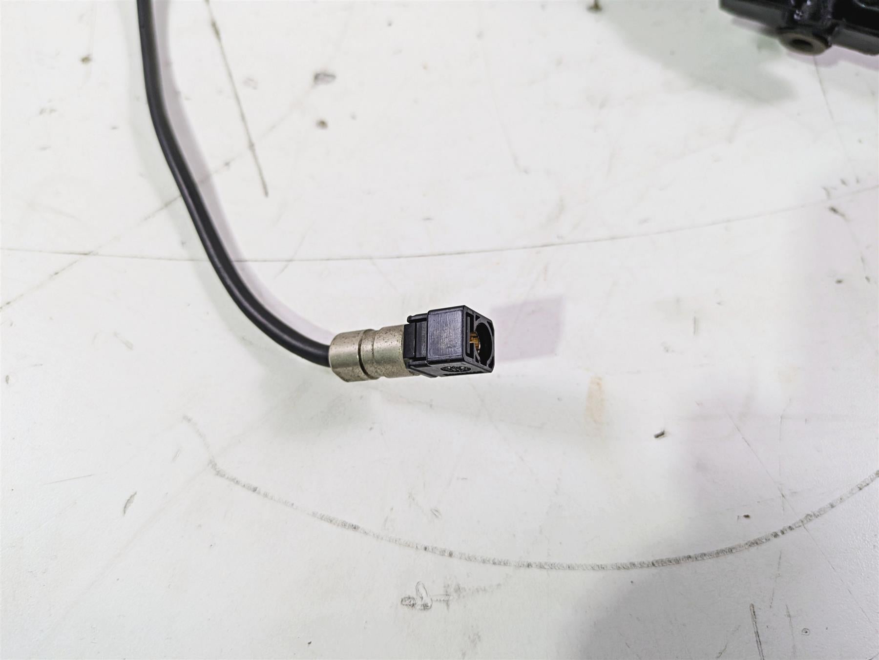 2016 Harley Touring FLTRX Road Glide Right Media Compartment READ 76000492 {{ shop.shopifyCountryName }} - Mototech271