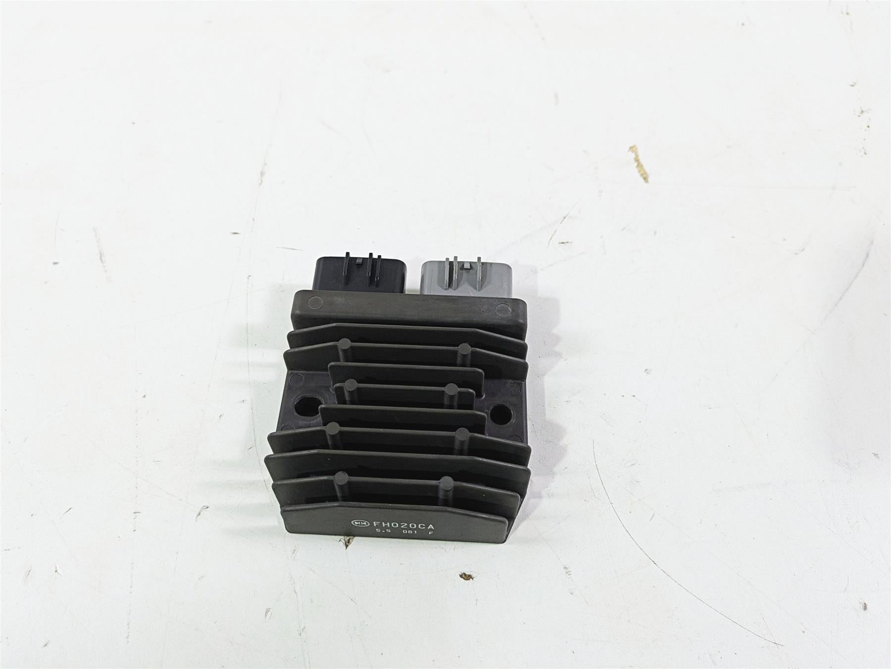 2016 BMW S1000RR K46 Rectifier Voltage Regulator FH020CA 12317718422 {{ shop.shopifyCountryName }} - Mototech271
