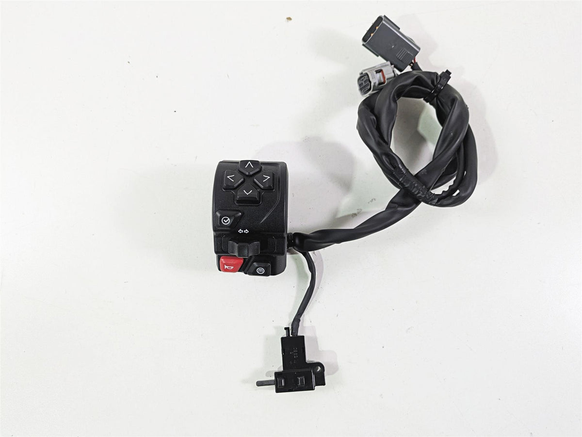2024 Triumph Street Triple 765 R Left Hand Blinker Control Switch T2045169 {{ shop.shopifyCountryName }} - Mototech271