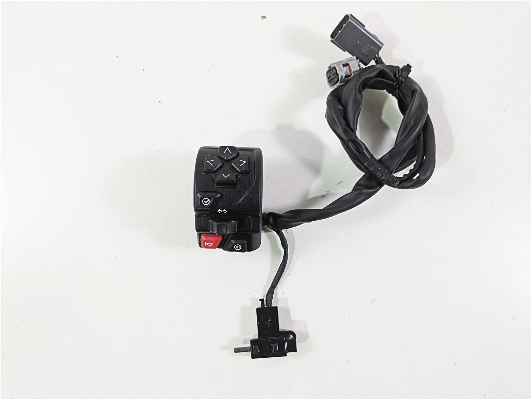 2024 Triumph Street Triple 765 R Left Hand Blinker Control Switch T2045169 {{ shop.shopifyCountryName }} - Mototech271