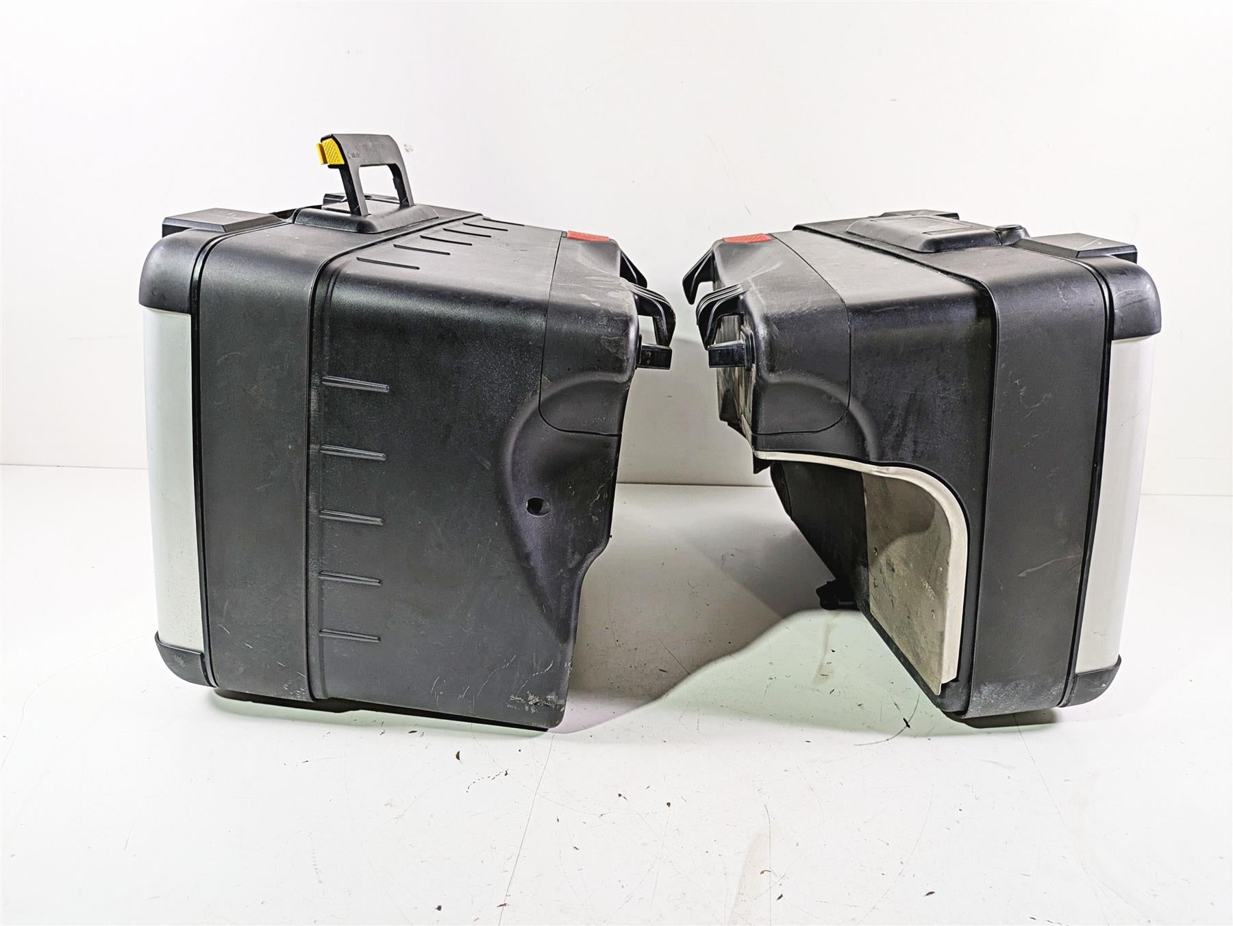 2018 BMW R1200GS GSW K50 Left Right Vario Case Saddlebags Set 77409899411 {{ shop.shopifyCountryName }} - Mototech271