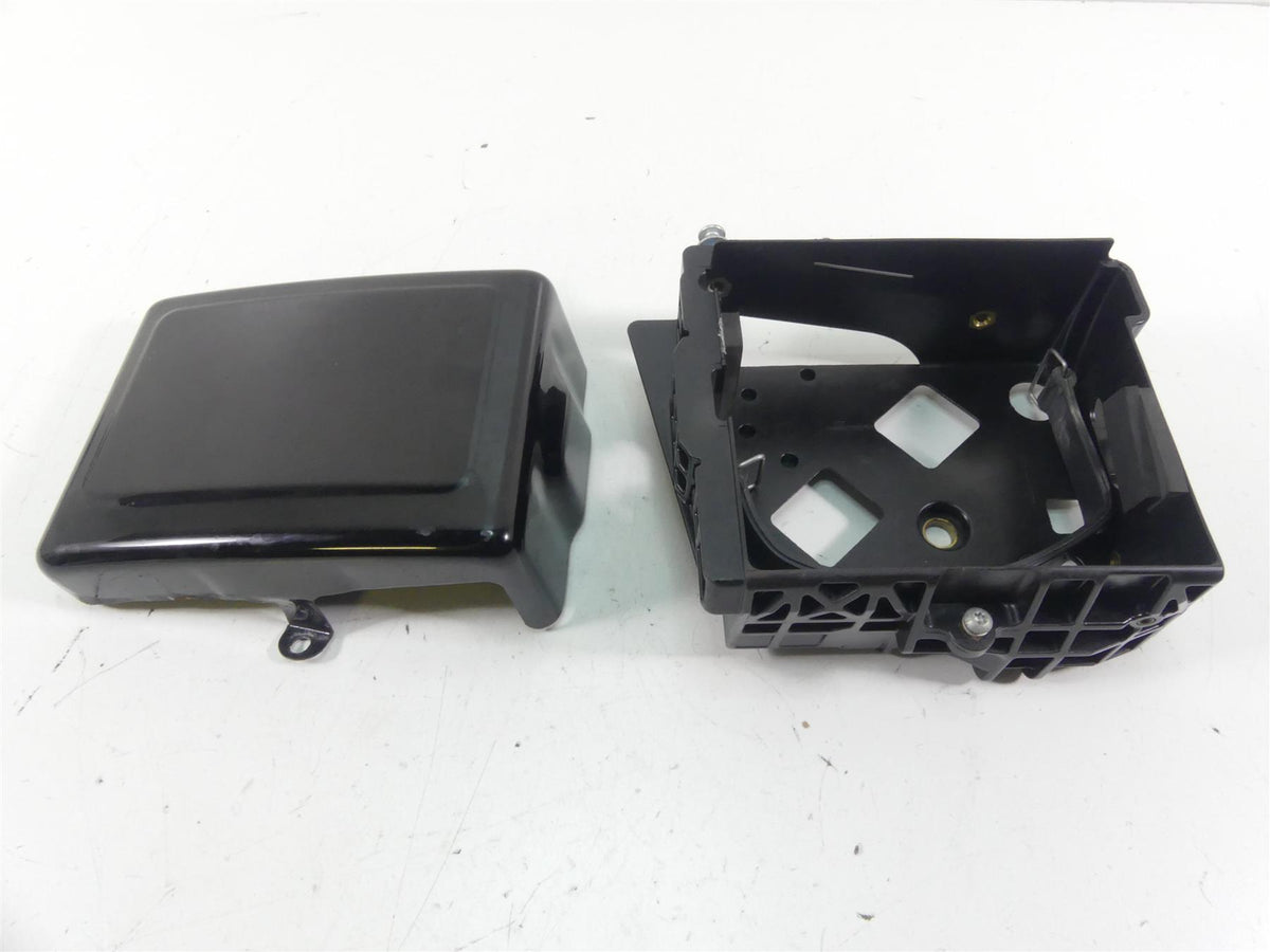 2015 Harley FXDF Dyna Fat Bob Battery Tray Carrier & Cover 70379-06B 66444-12DH {{ shop.shopifyCountryName }} - Mototech271