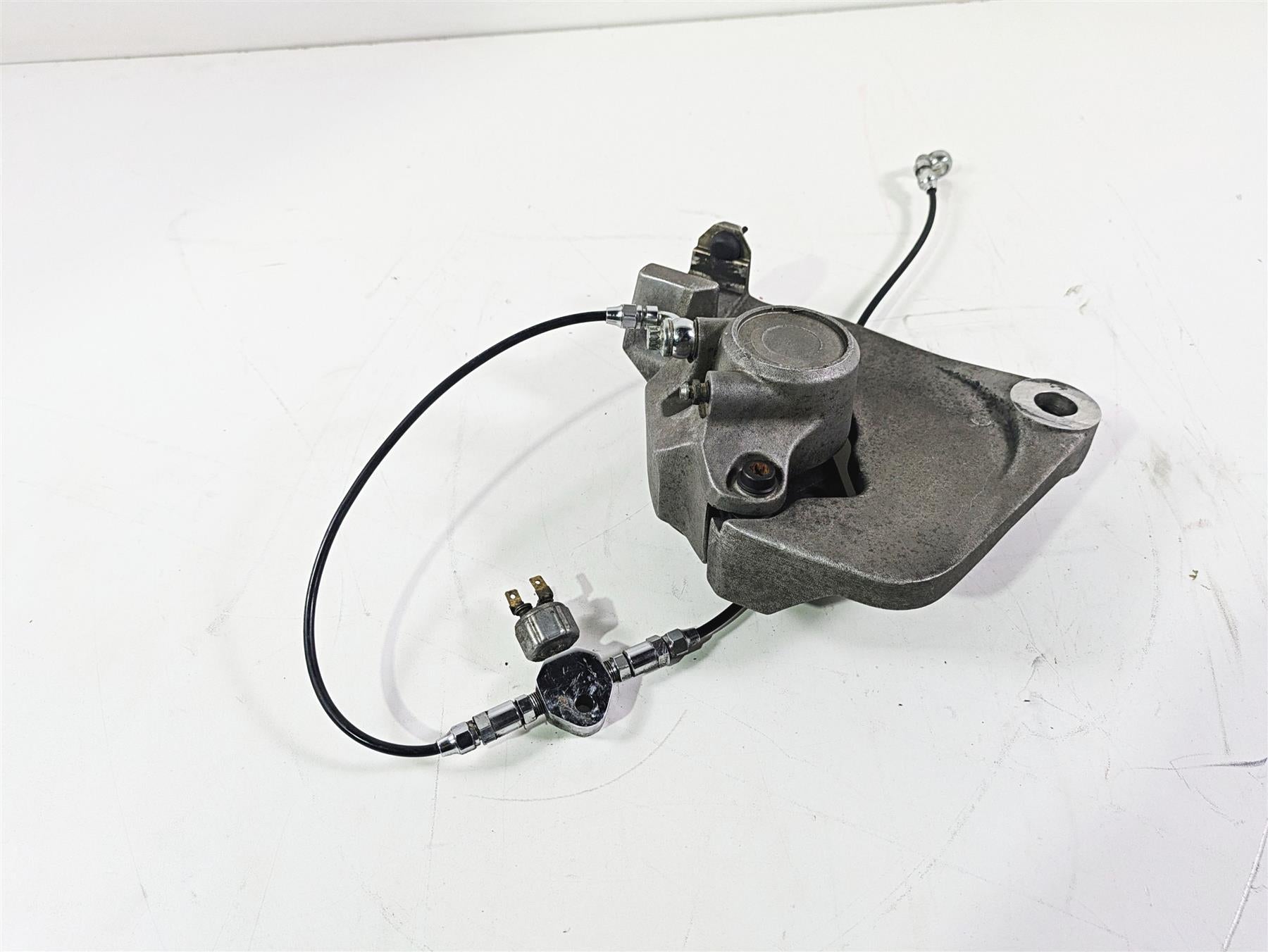 1996 Harley Touring FLHTCUI Electra Glide Rear Brake Caliper & Bracket 54540-93 {{ shop.shopifyCountryName }} - Mototech271