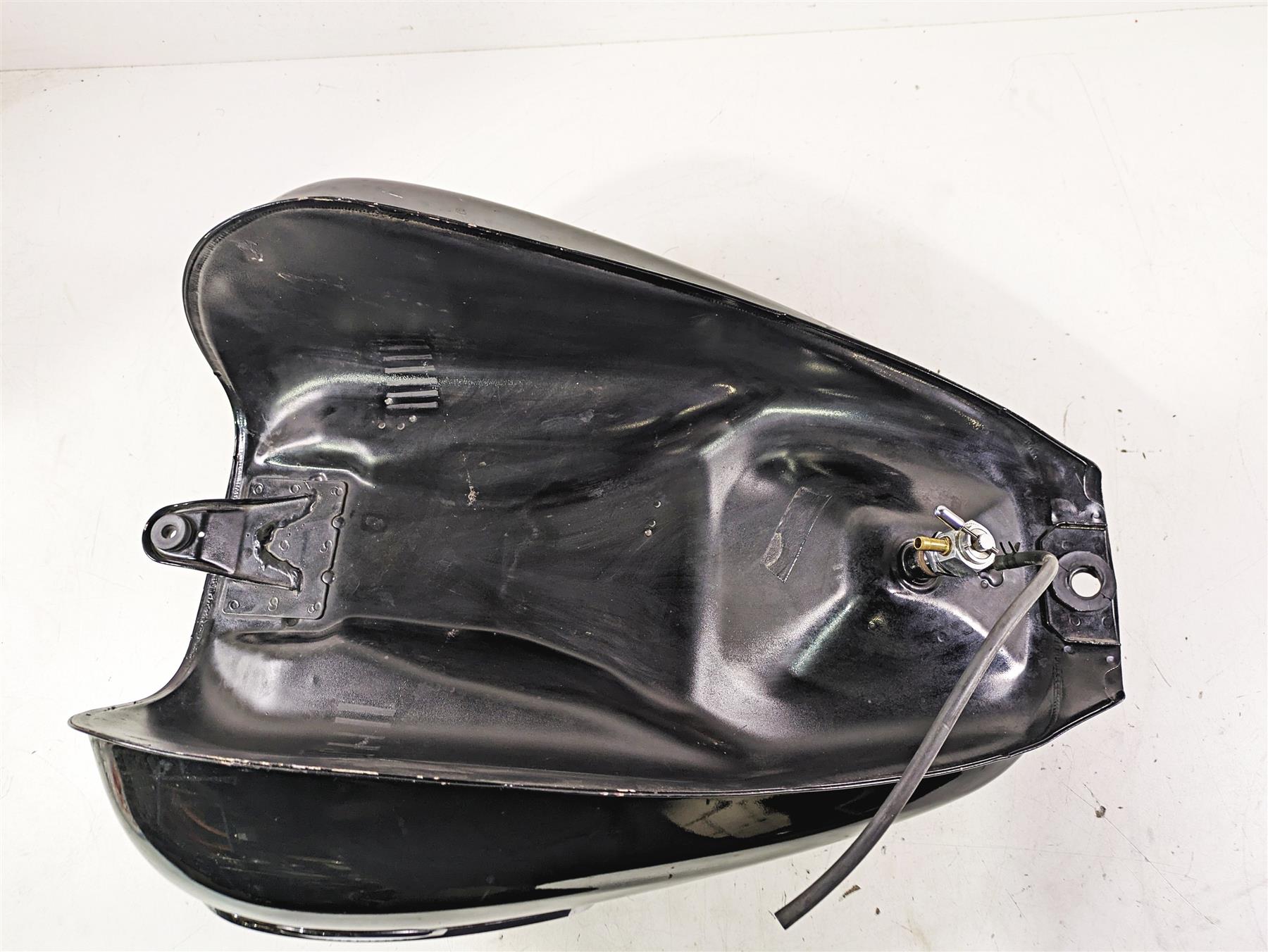 1998 Honda GL1500 Valkyrie Tour Fuel Gas Petrol Tank & Petcock 17520-MZ0-A {{ shop.shopifyCountryName }} - Mototech271