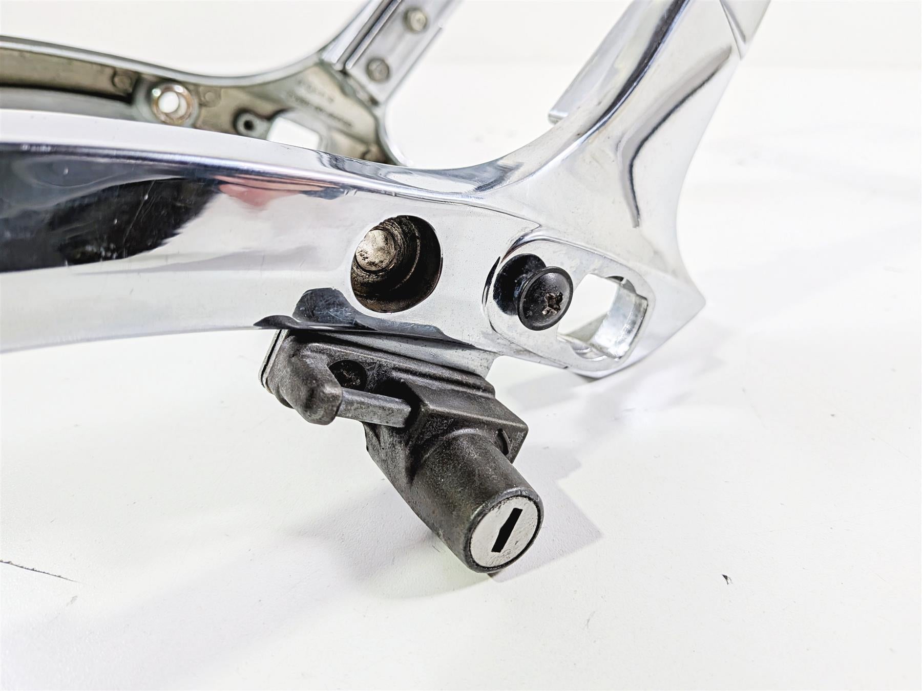 1989 Kawasaki VN750 Vulcan Rear Sissybar Mount Rail Grab 32109-1133 32109-1131 {{ shop.shopifyCountryName }} - Mototech271
