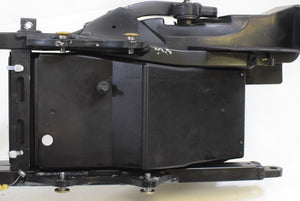 2006 Kawasaki ZX6R ZX636 Ninja Straight Subframe Inner Fender 32160-0085 | Mototech271