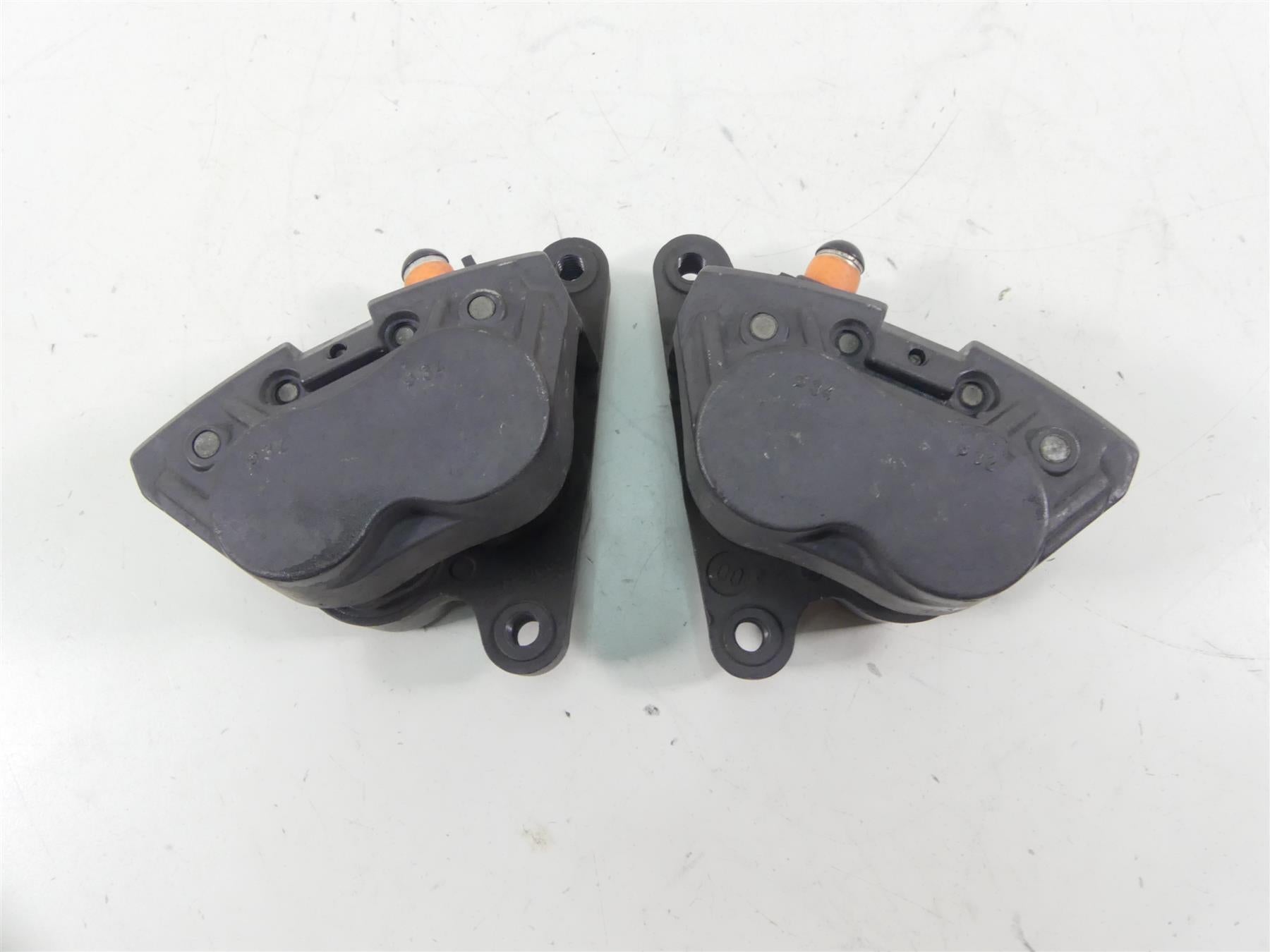 2001 BMW R1150 GS R21 Front Brembo Brake Caliper Set 34112333111 {{ shop.shopifyCountryName }} - Mototech271