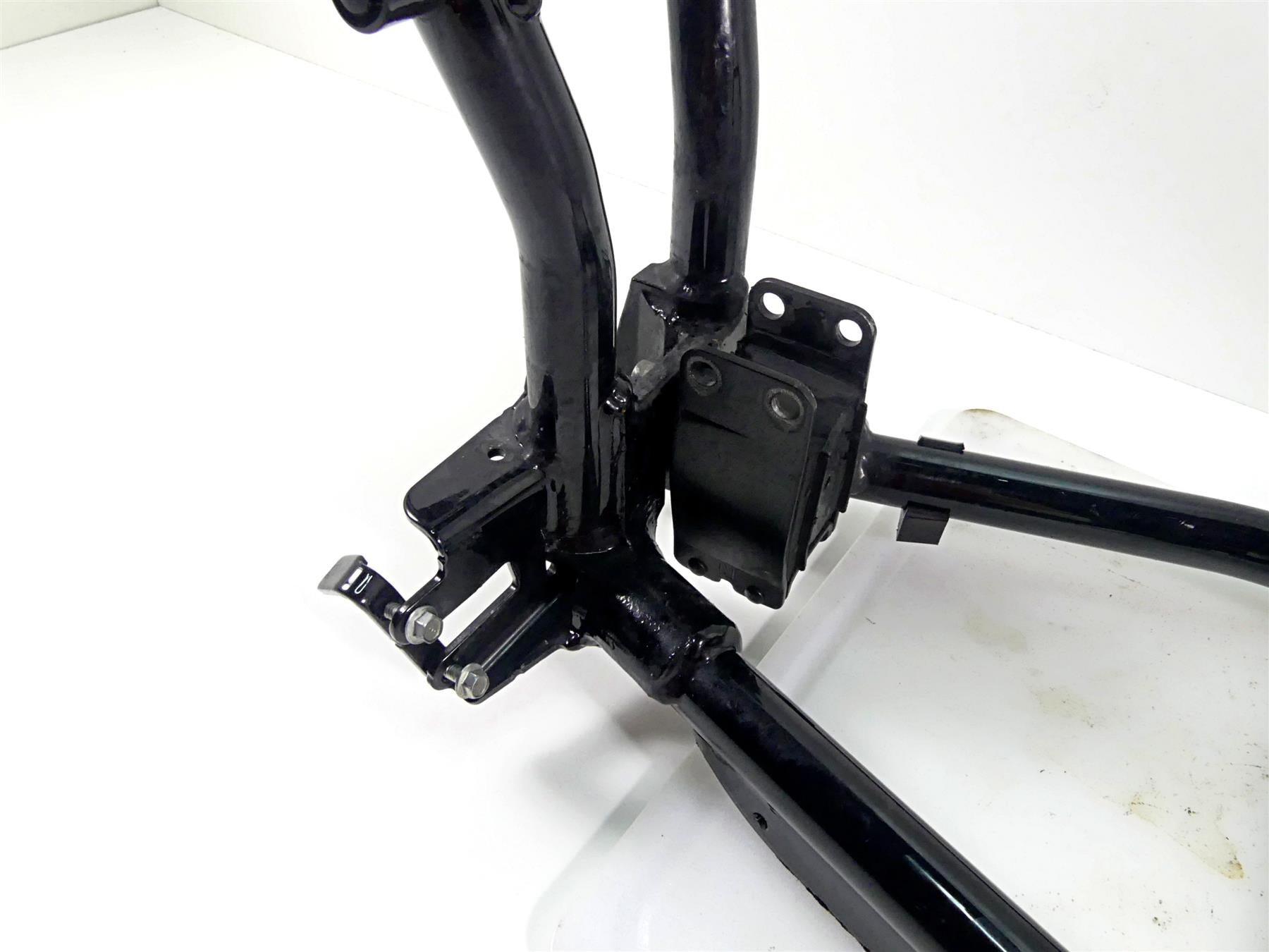 2017 Harley Dyna FXDB Street Bob Straight Main Frame Chassis 29dgr With California Salvage Title 47745-06B {{ shop.shopifyCountryName }} - Mototech271