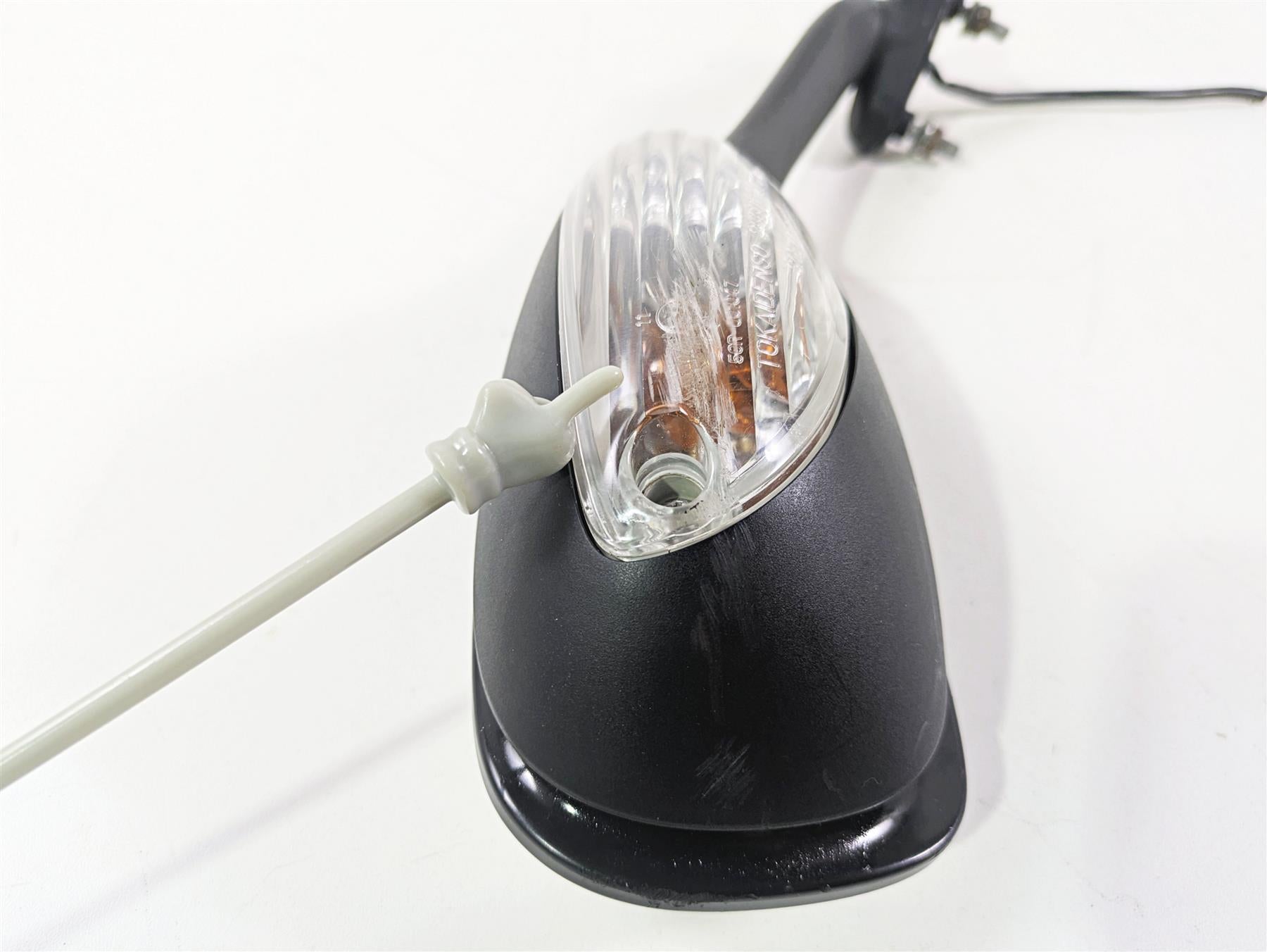 2006 Suzuki GSXR1000 K6 Right Mirror Blinker Turn Signal 56500-41G01 56500-41G03 {{ shop.shopifyCountryName }} - Mototech271