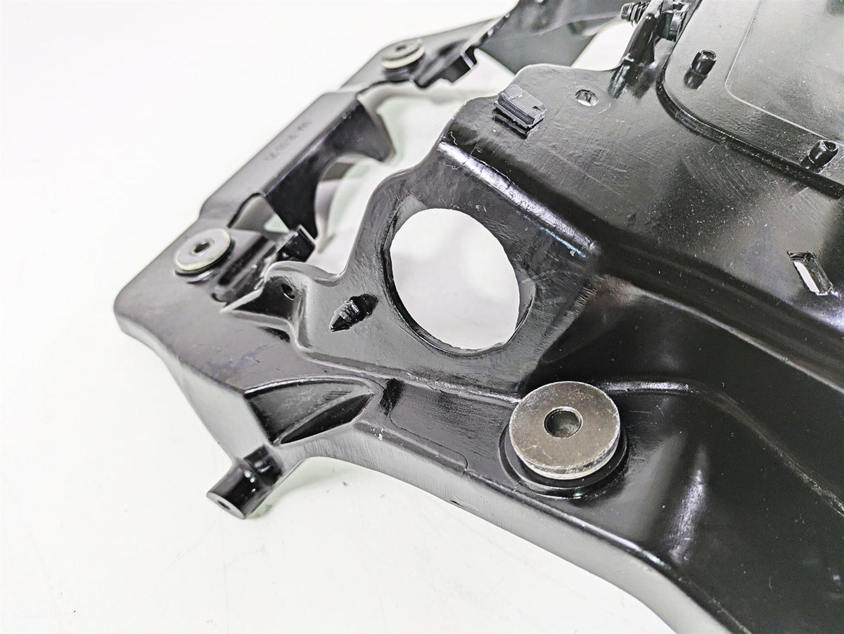 2018 Indian Chieftain Limited Front Fairing Stay Holder Carrier 1022608 {{ shop.shopifyCountryName }} - Mototech271