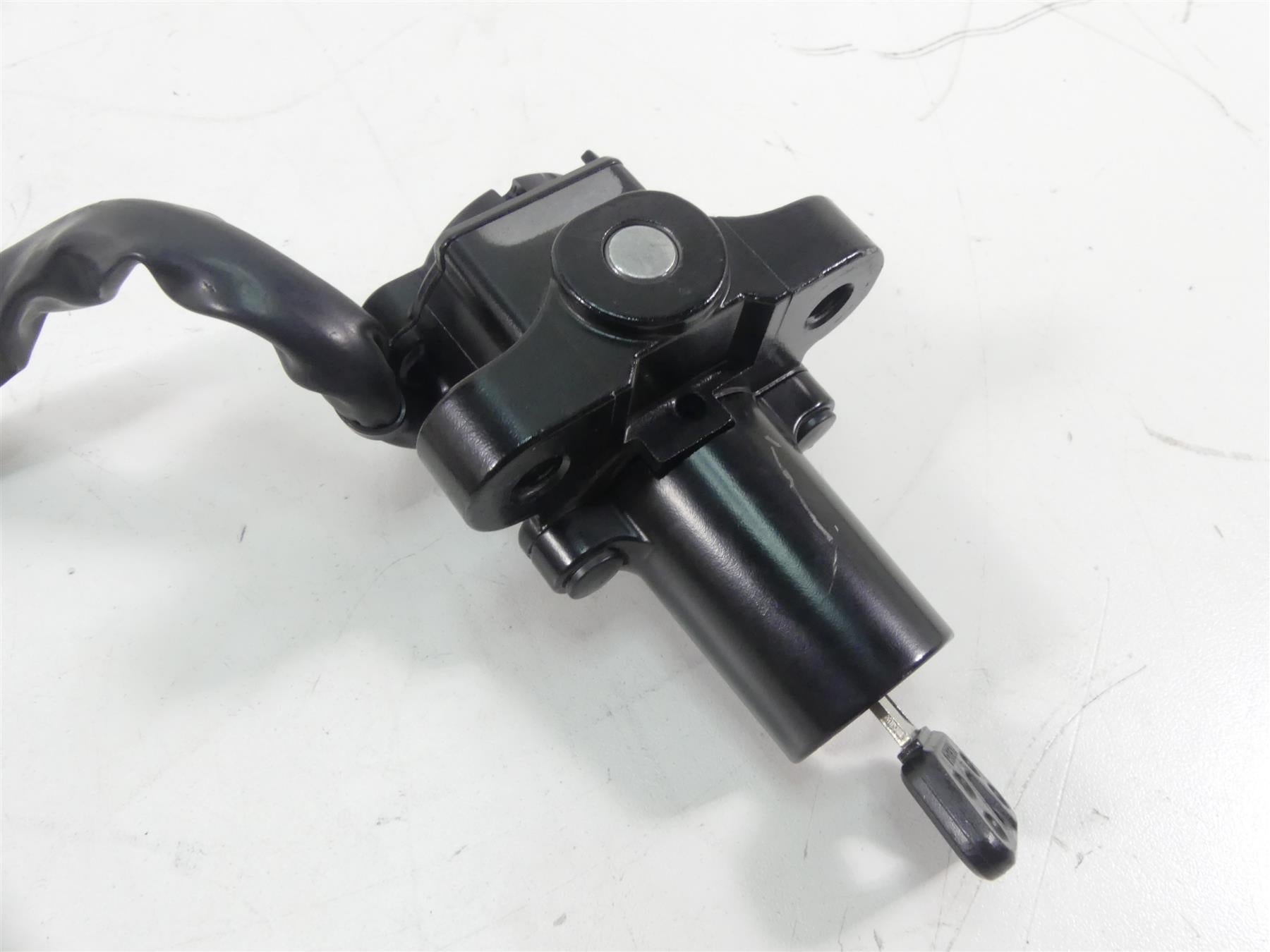 2015 Yamaha MT09 FZ09 Ignition Switch Key Seat Lock Set 1RC-82501-30-00 {{ shop.shopifyCountryName }} - Mototech271