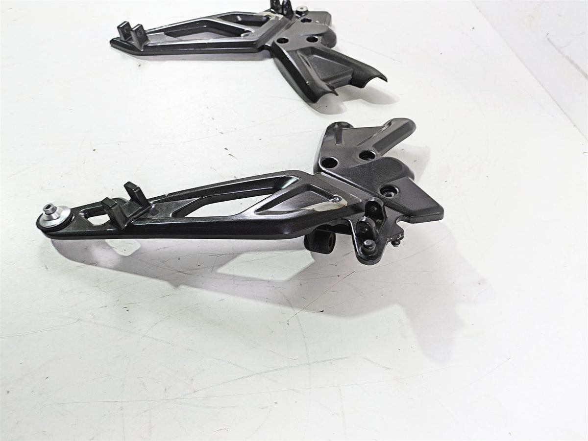 2023 BMW G310R K03 Frame Footpeg Rest Mount Set 46711542807 46711542808 {{ shop.shopifyCountryName }} - Mototech271
